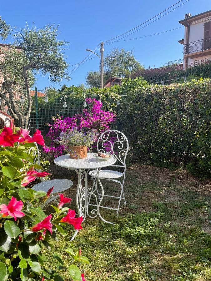 Annali Casa Vacanze - Shabby Style Nella Natura La Spezia Kültér fotó