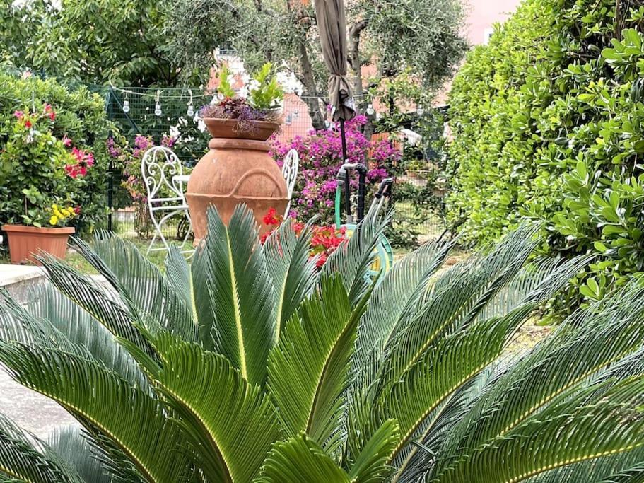 Annali Casa Vacanze - Shabby Style Nella Natura La Spezia Kültér fotó